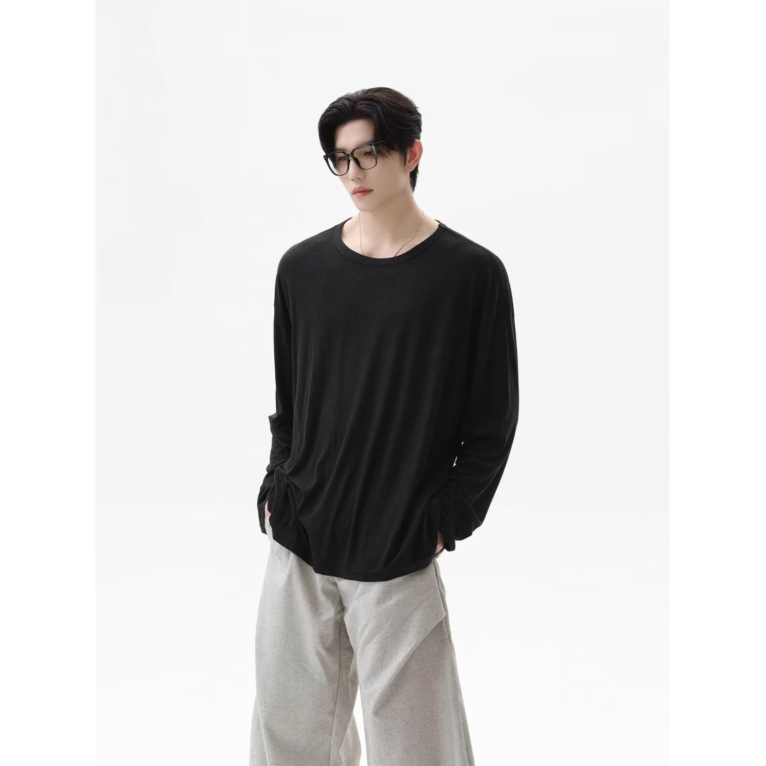 2026年秋新作テクスチャード加工長袖Tシャツユニセックスル - Undershirt Crew Neck のレビューと価格